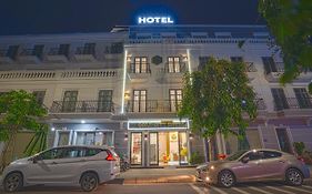 Gold City Hotel